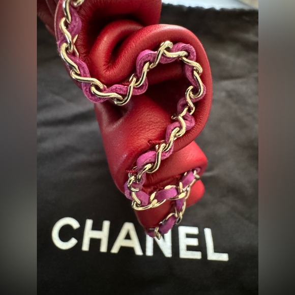Chanel leather Scrunchie Hair Tie - Picture 7 of 8
